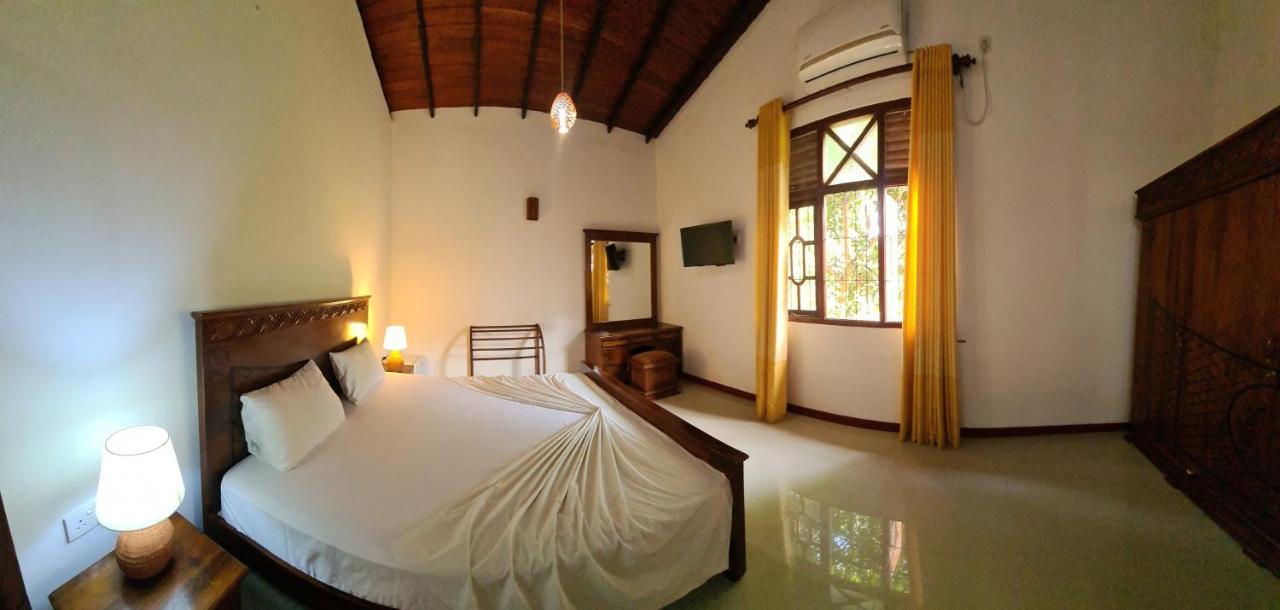 Golden Relax Villa With Pool, Restaurant & European Service Eramudugaha Экстерьер фото